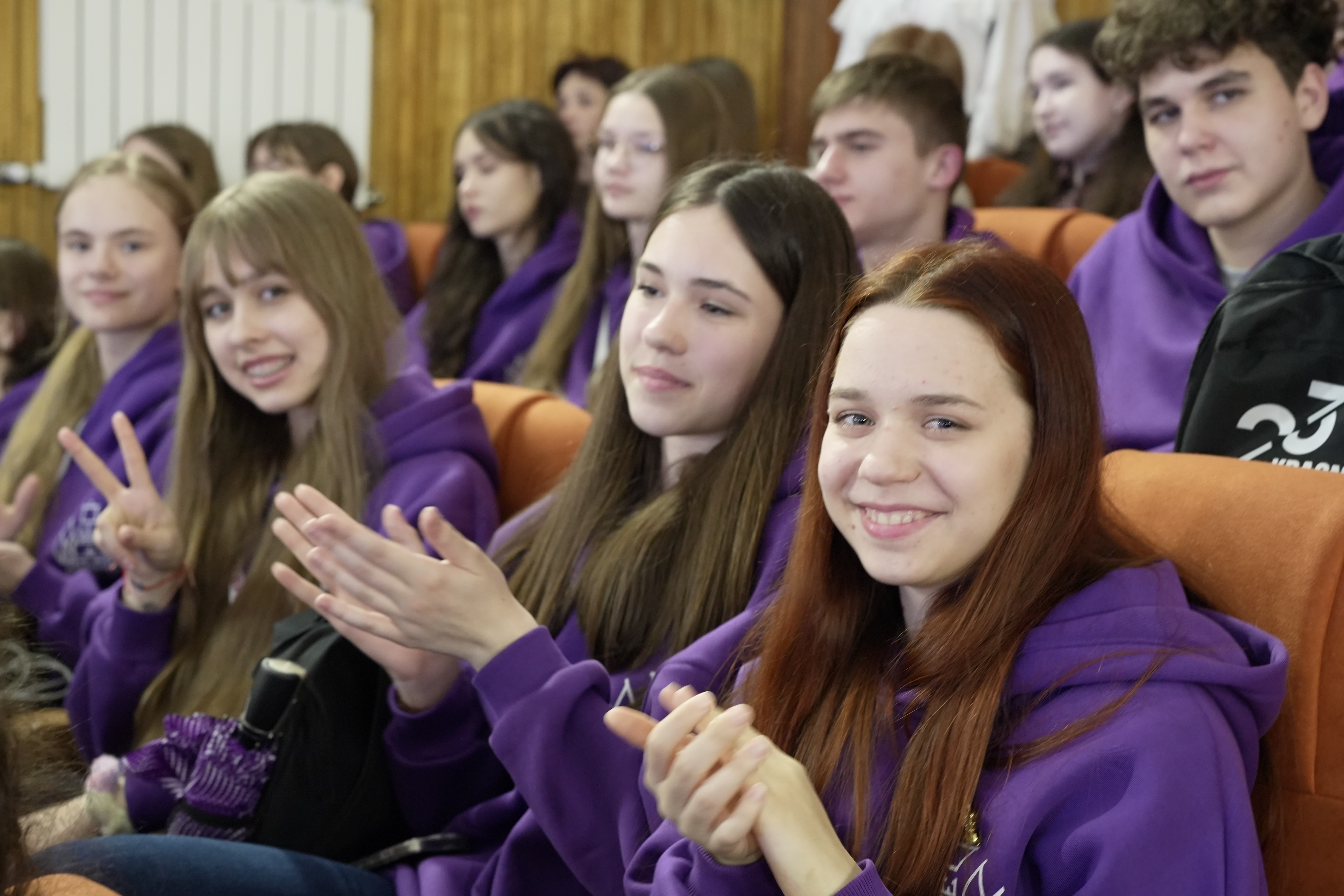 Во Дворце молодежи прошла торжественная церемония открытия заключительного этапа Всероссийской олимпиады школьников по литературе — фото 4